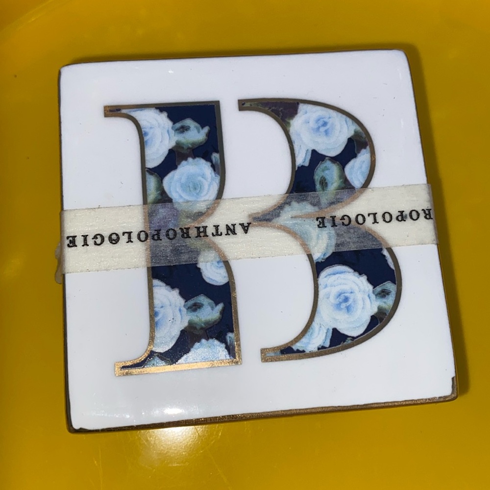 Anthropologie Lidded Box B initial lid, blue roses floral design & gold Trim NWT